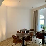 Guest house Florea Palace