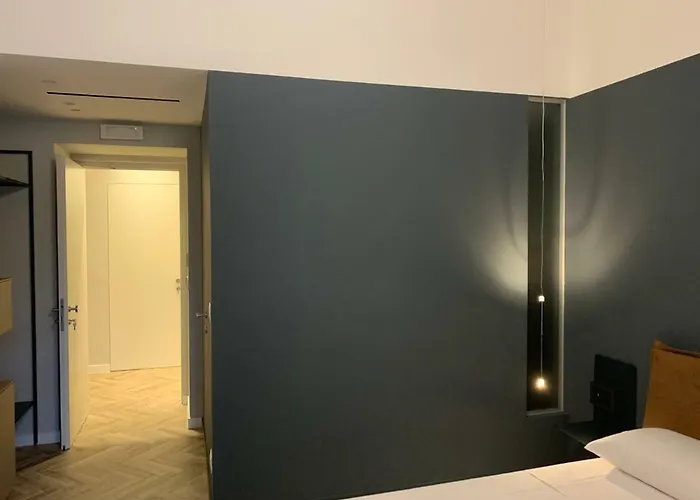 Florea Palace Konukevi *